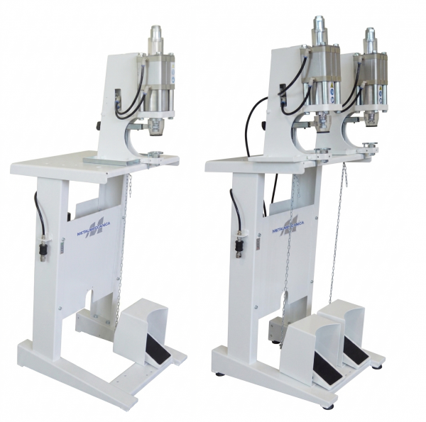 ML PNEUMATIC SNAP BUTTON ATTACHING MACHINE