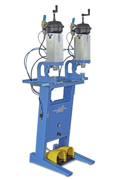 GS/D-DC PNEUMATIC FASTENING ATTACHING MACHINE